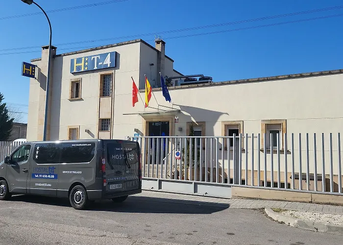 Hostal T4